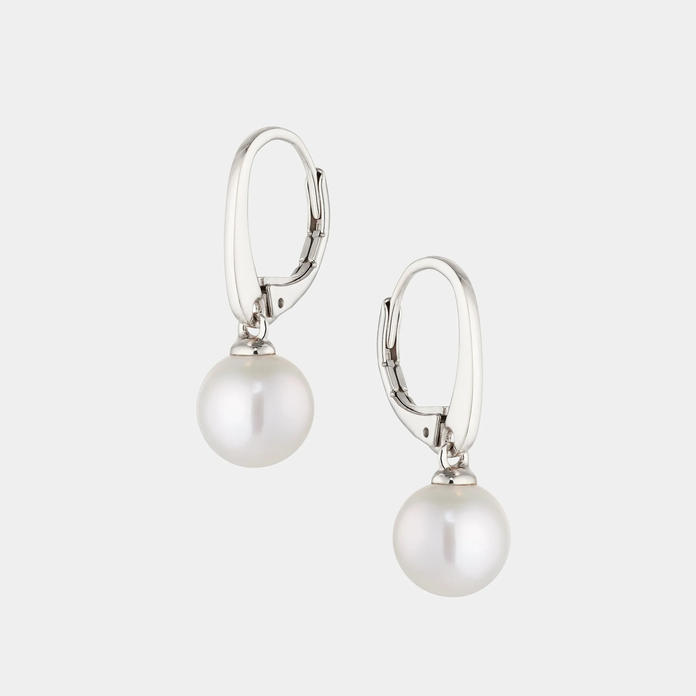 8MM GENUINE FRESHWATER PEARL  LEVERBACK EARRINGS