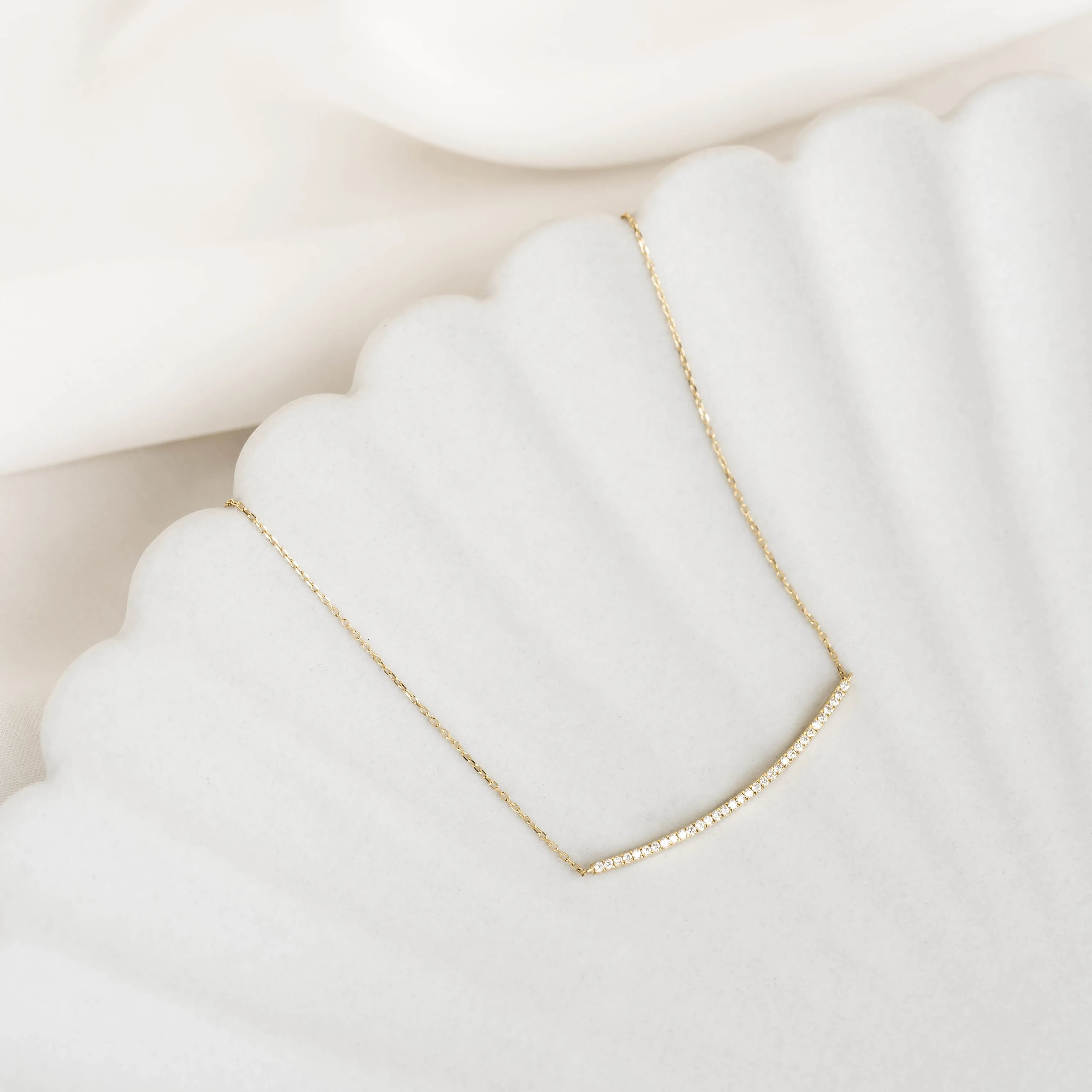 Diamond Curved Bar Necklace 14k Gold - Laia