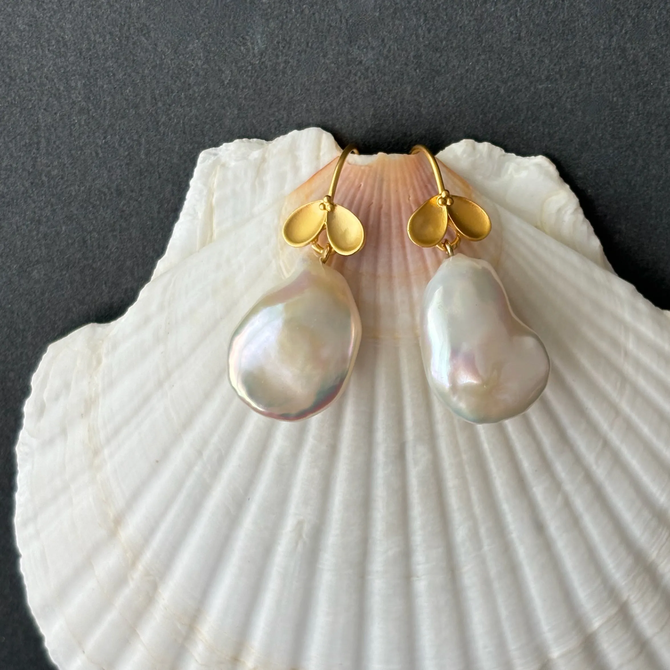 FULL FRUIT FRESH WATER PEARL PETAL EARRINGS