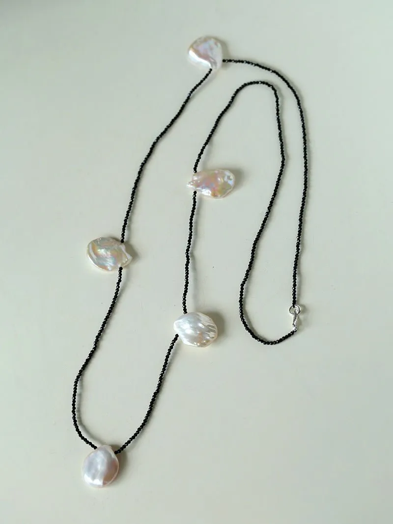 Large Petal Baroque Pearl Black Spinel Necklace-Five Pearls