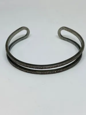 Nathan & Moe Double Diamond Bar Cuff