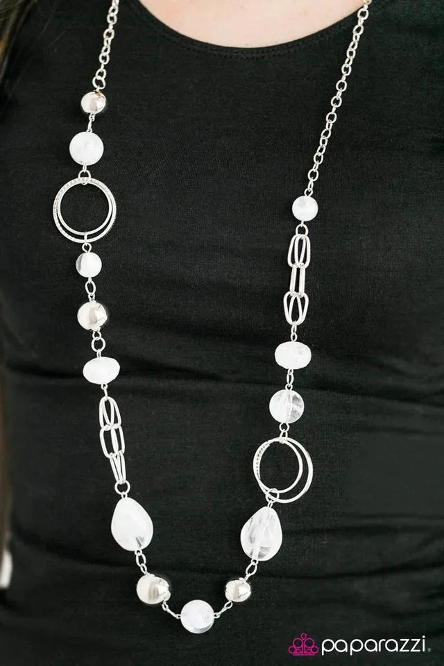 Paparazzi Necklace ~ Glam Grotto - White