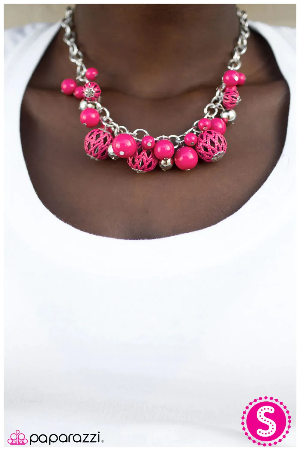 Paparazzi Necklace ~ The Louvre - Pink