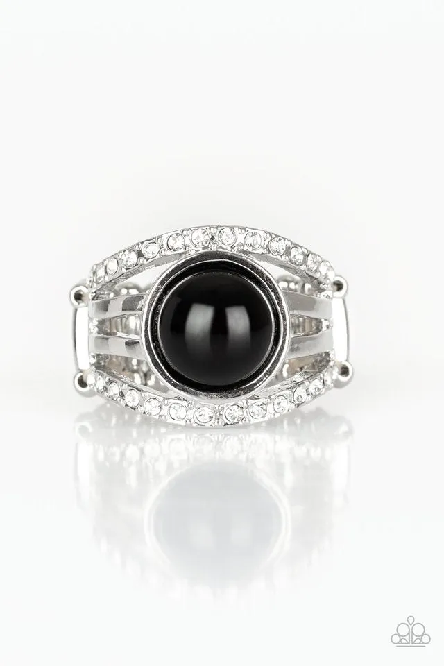 Paparazzi Ring ~ A Big Break - Black