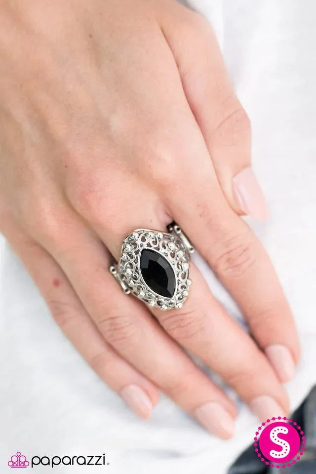 Paparazzi Ring ~ Champion Sparkle - Black