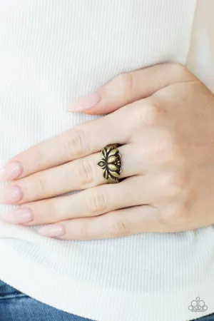 Paparazzi Ring ~ Lotus Crowns - Brass