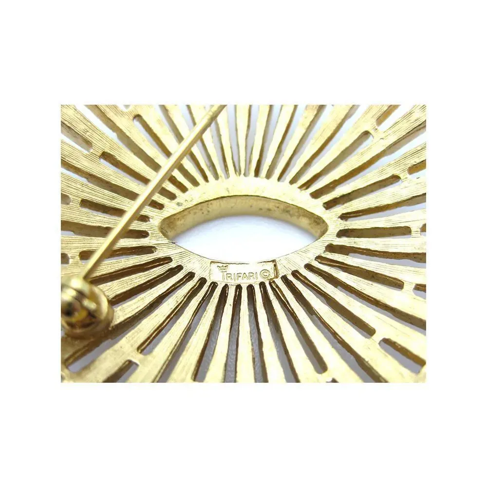 Vintage 1960's Designer Trifari Round Sun Brooch