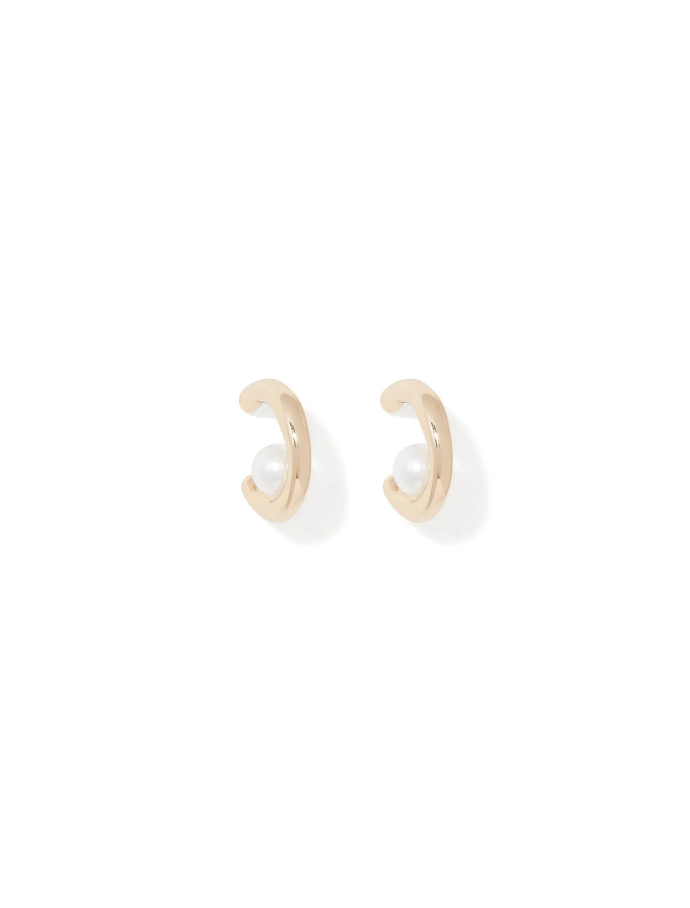 Willow Wavy Pearl Stud Earrings